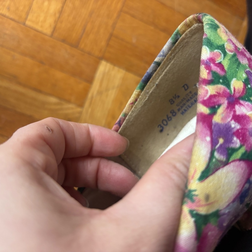 vintage 80s heels - read full description * accepting offers - Picture 8 of 9